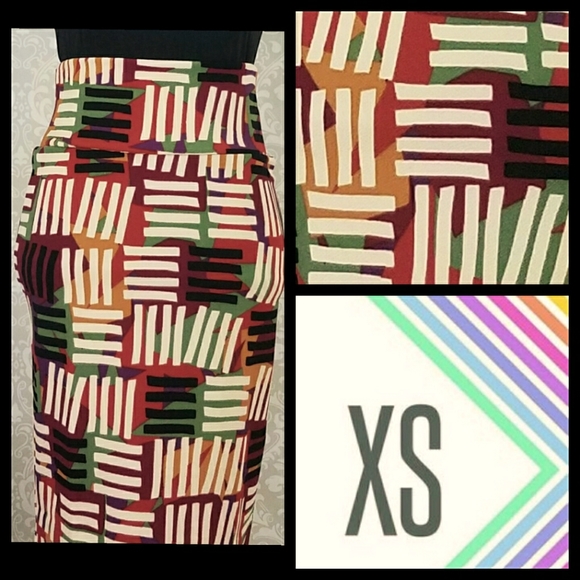 LulaRoe NWT Cassie Skirt - Picture 1 of 3